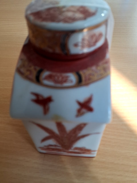 Håndmalet japansk tedåse fra 1890-1920